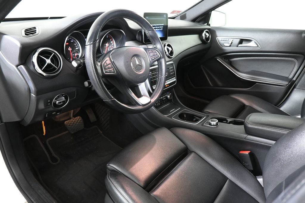 Used 2020 Mercedes-Benz GLA 250 4MATIC image 14