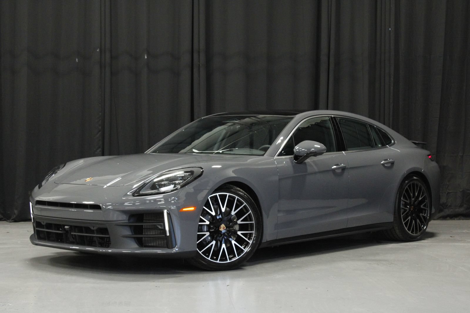 New 2026 Porsche Panamera 4