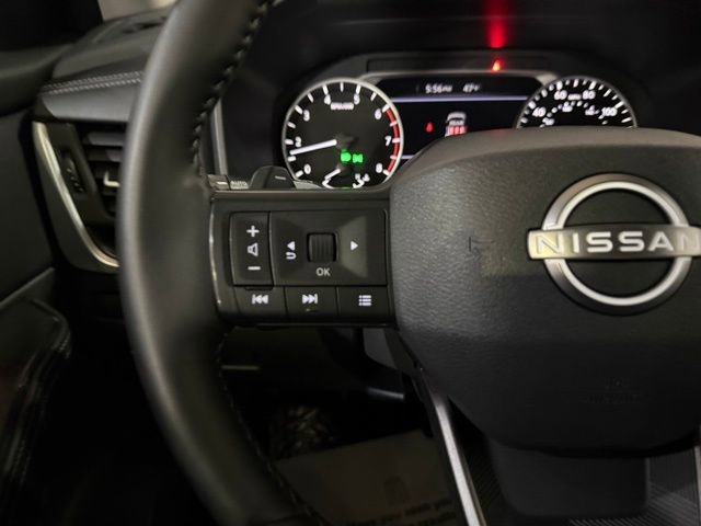 Certified 2025 Nissan Rogue SV image 15