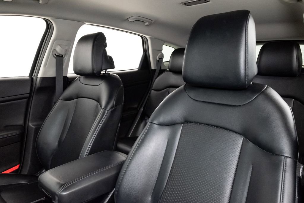 Certified 2023 Kia Sportage EX image 11