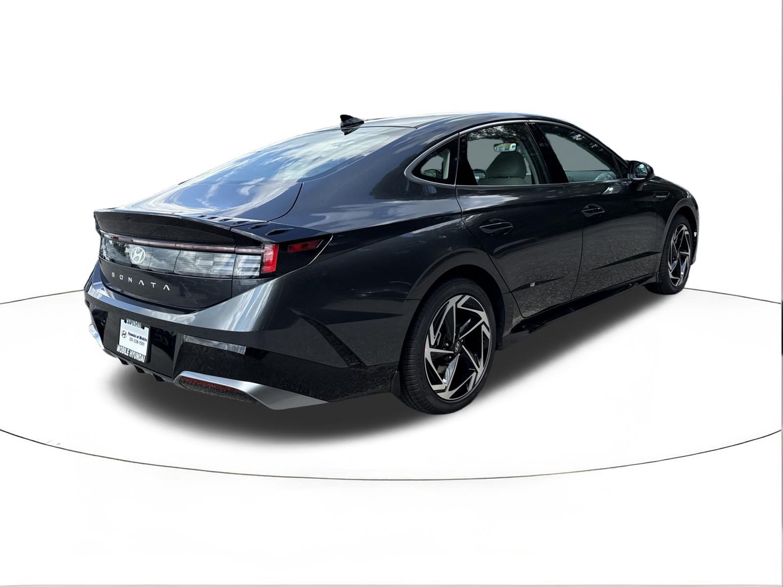 New 2026 Hyundai Sonata SEL FWD image 3