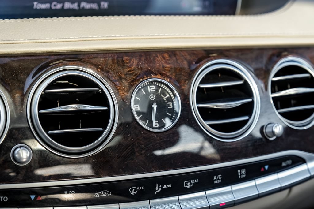 Used 2019 Mercedes-Benz S 560 Sedan image 30