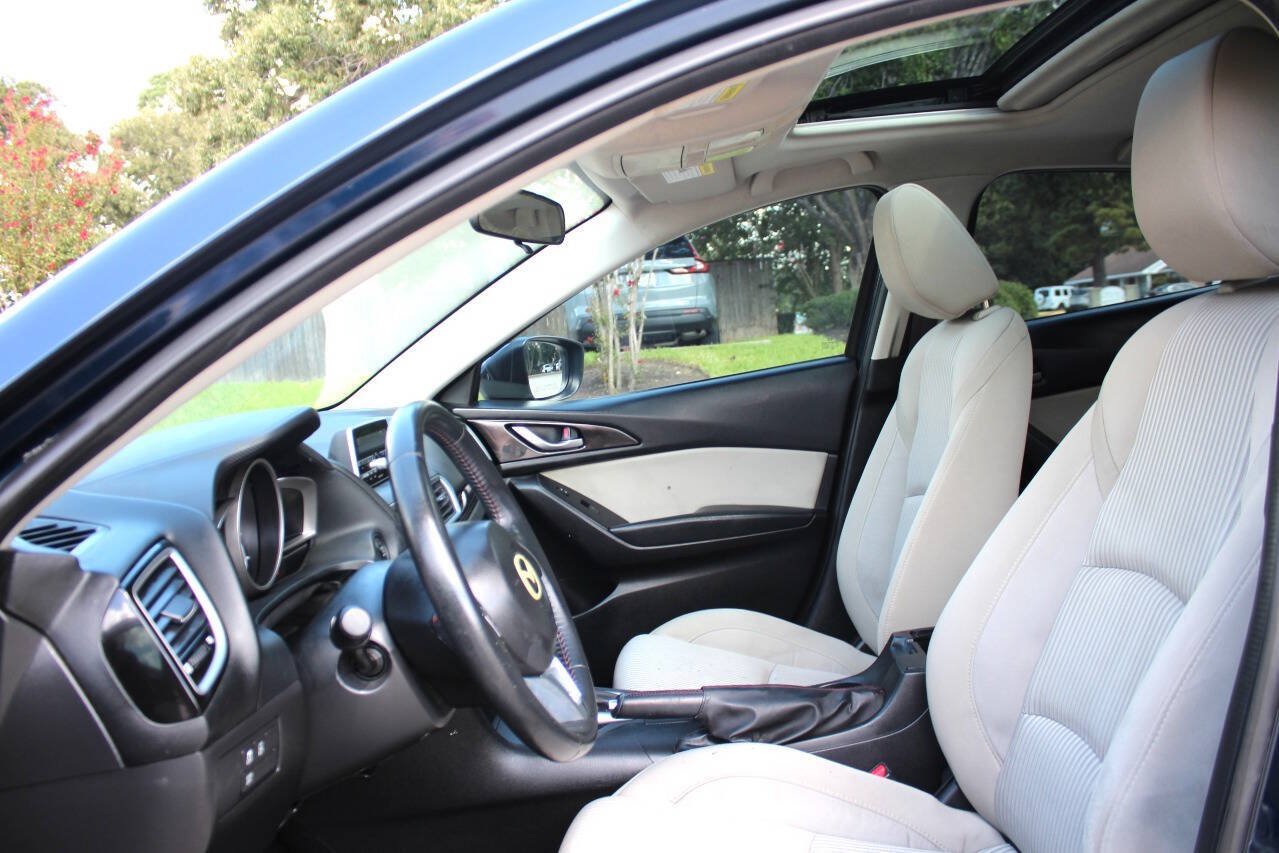 Used 2014 MAZDA MAZDA3 i Touring w/ Moonroof Package 1 FWD image 9