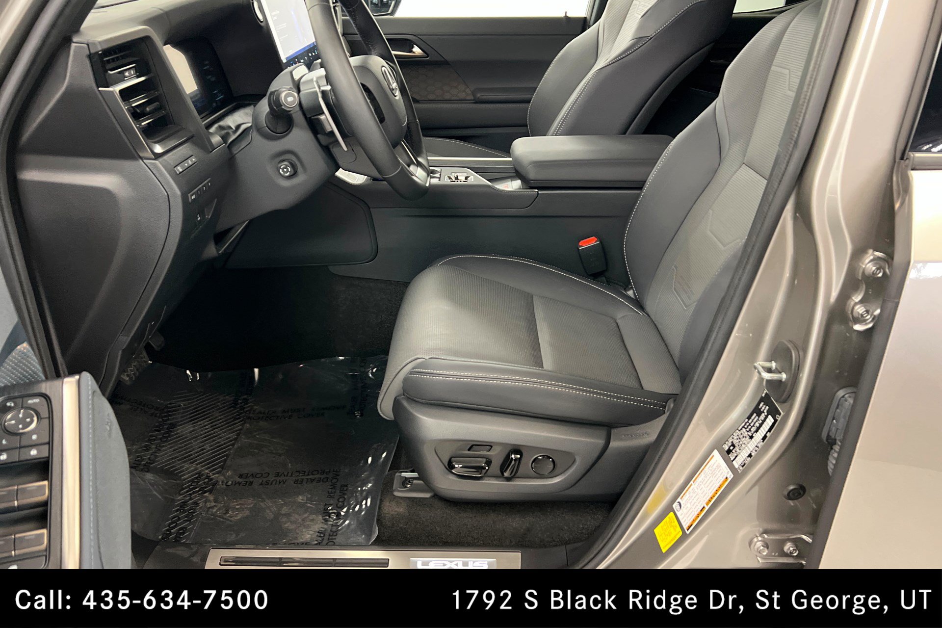 Used 2024 Lexus GX 550 w/ Accessory Package (Z1) AWD/4WD image 18