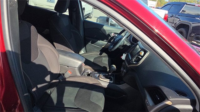 Used 2017 Jeep Cherokee Latitude image 25