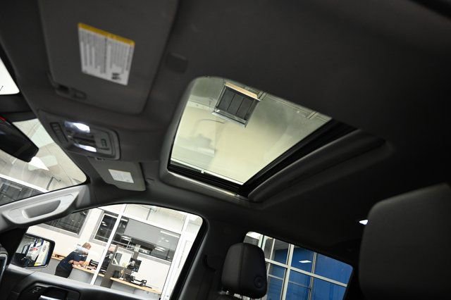 Used 2021 Chevrolet Silverado 1500 LT Trail Boss w/ Convenience Package II image 19