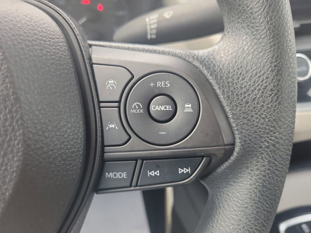 Used 2023 Toyota Corolla LE FWD image 21