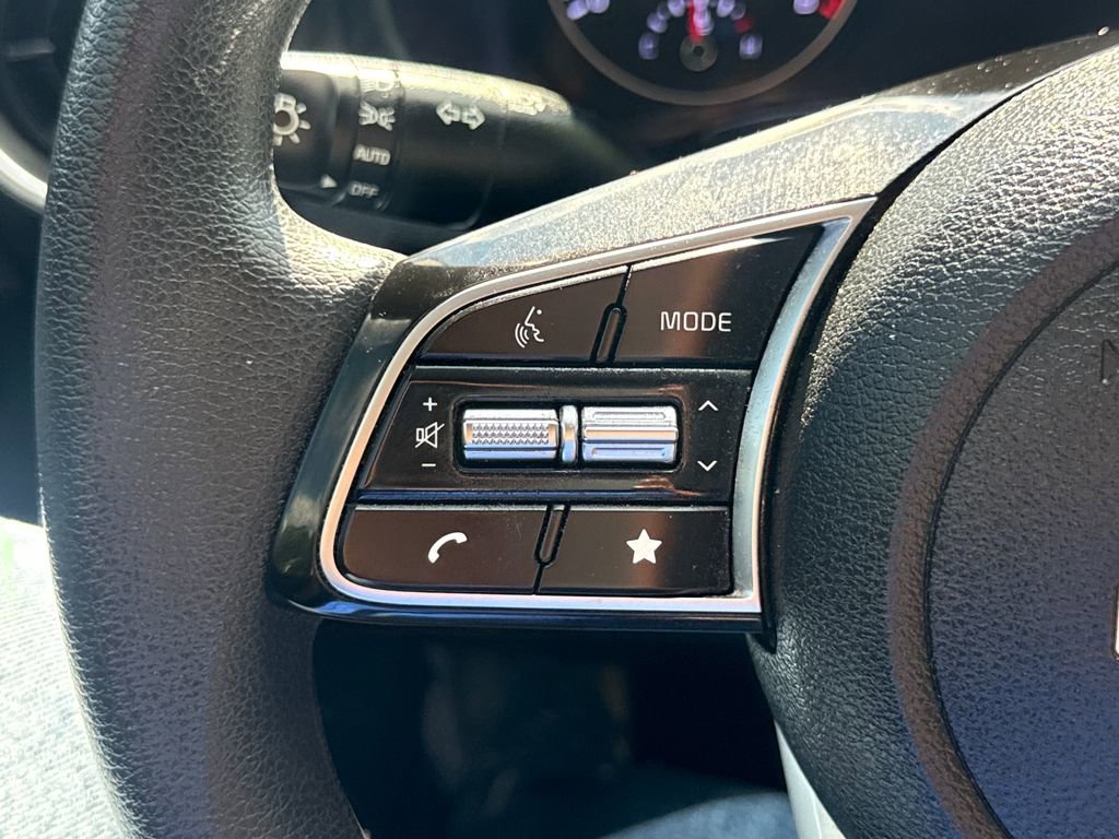 Used 2022 Kia Forte LXS image 28