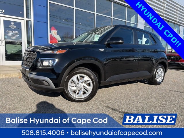 Certified 2025 Hyundai Venue SE image 1