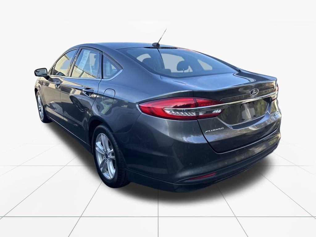 Used 2018 Ford Fusion SE image 5