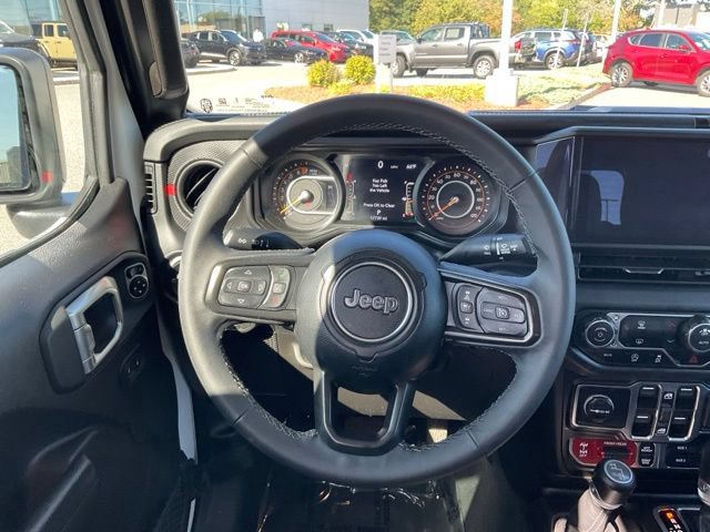 Used 2026 Jeep Gladiator Rubicon AWD/4WD image 14