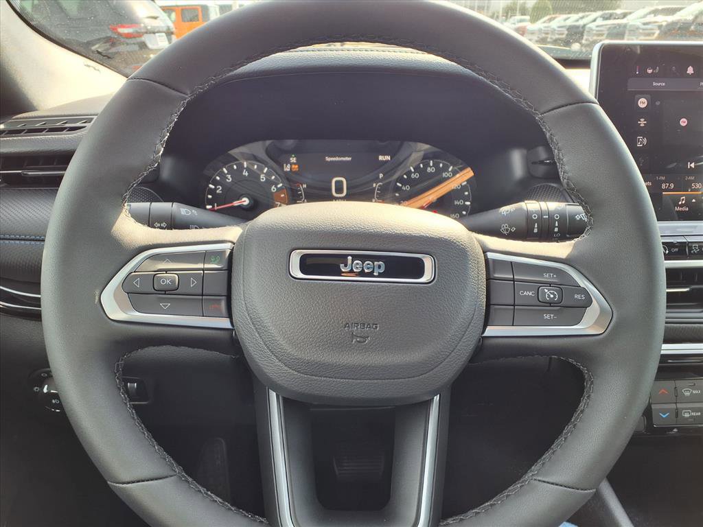 New 2026 Jeep Compass Altitude image 12