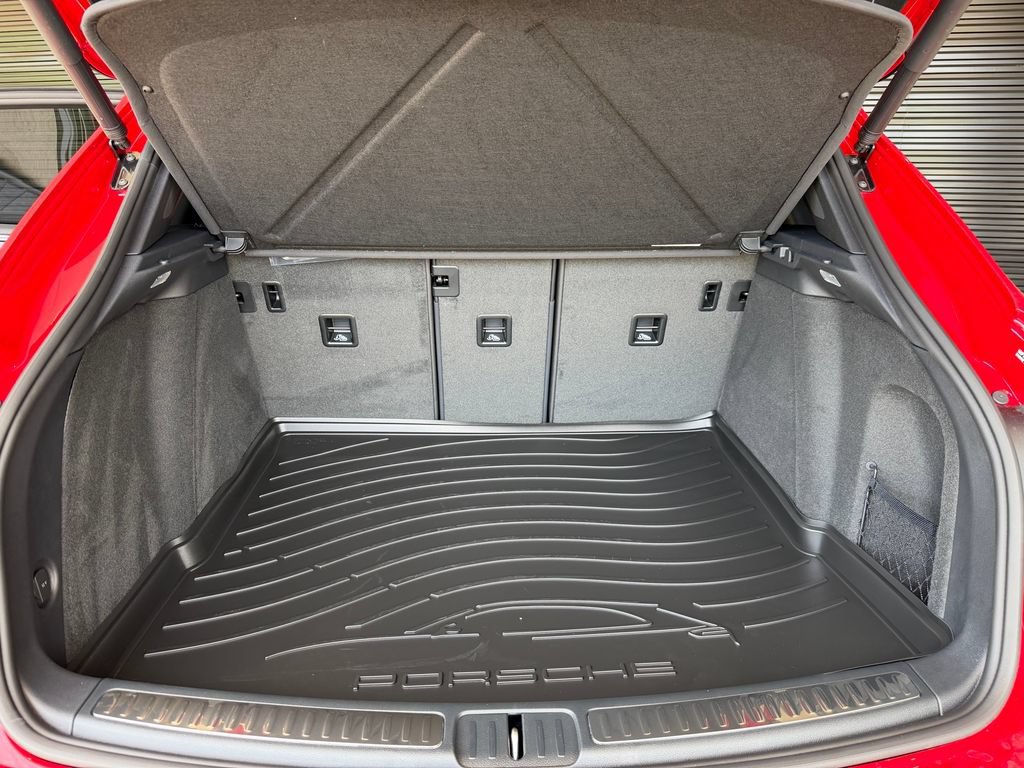 New 2026 Porsche Macan AWD/4WD image 34