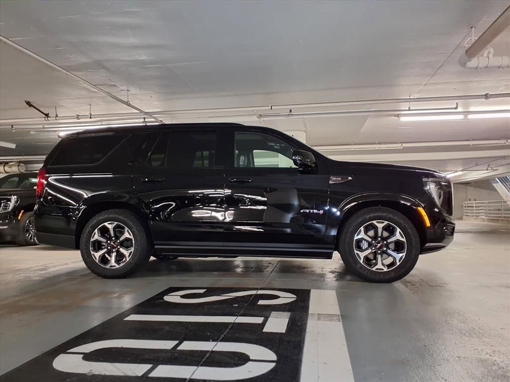 New 2026 GMC Yukon AT4 Ultimate w/ LPO, Floor Liner Package image 4