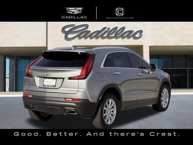 Certified 2023 Cadillac XT4 Luxury w/ Cold Weather Package FWD image 3