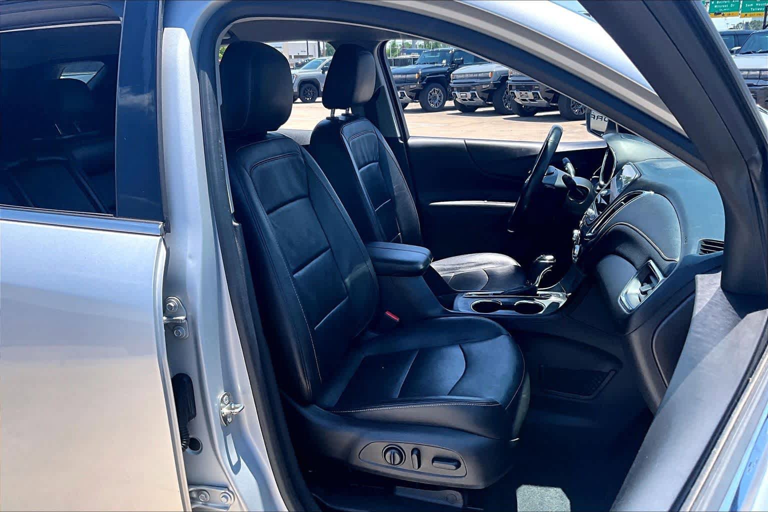 Used 2018 Chevrolet Equinox Premier AWD/4WD image 9