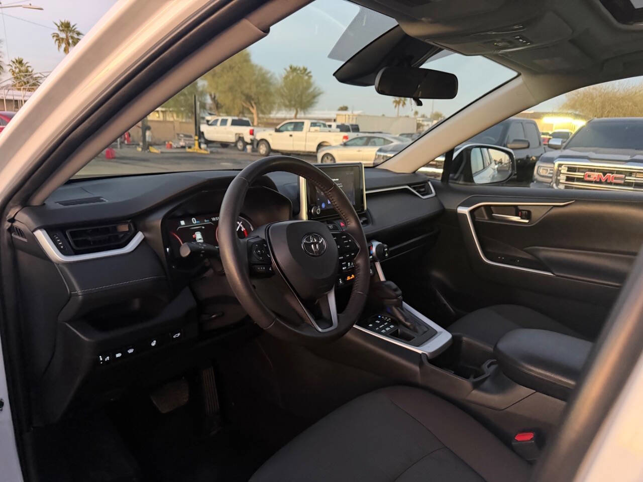 Used 2024 Toyota RAV4 XLE w/ Convenience Package image 21