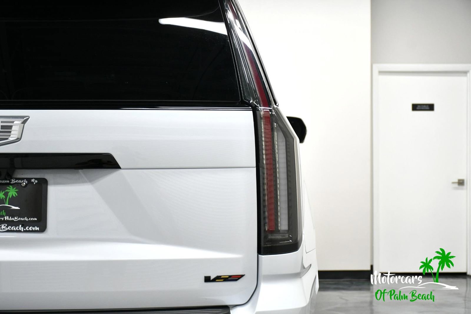 Used 2026 Cadillac Escalade V w/ LPO, ONYX Package image 9