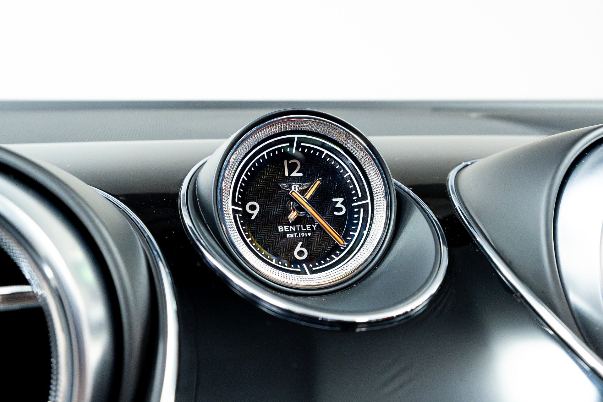 Used 2020 Bentley Bentayga image 79