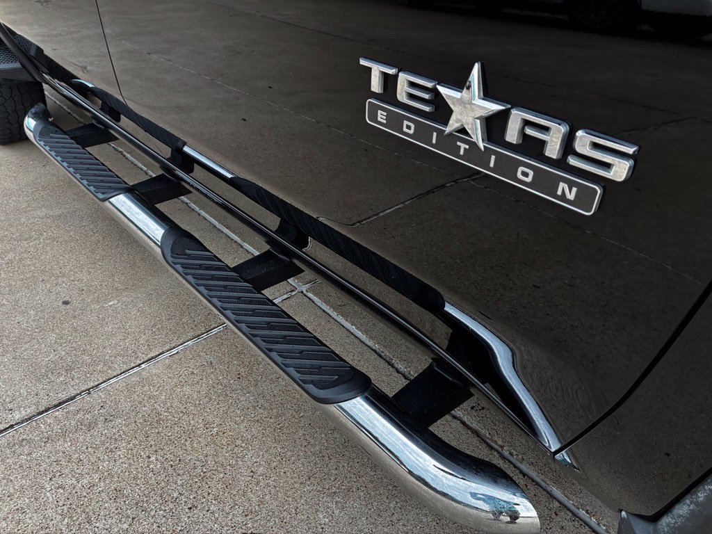 Used 2022 Chevrolet Silverado 2500 LT w/ Texas Edition AWD/4WD image 5