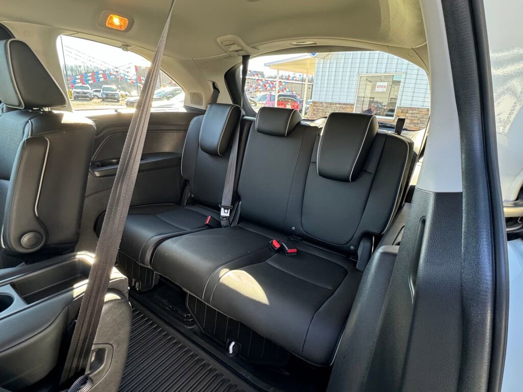 Used 2025 Honda Odyssey Elite image 19