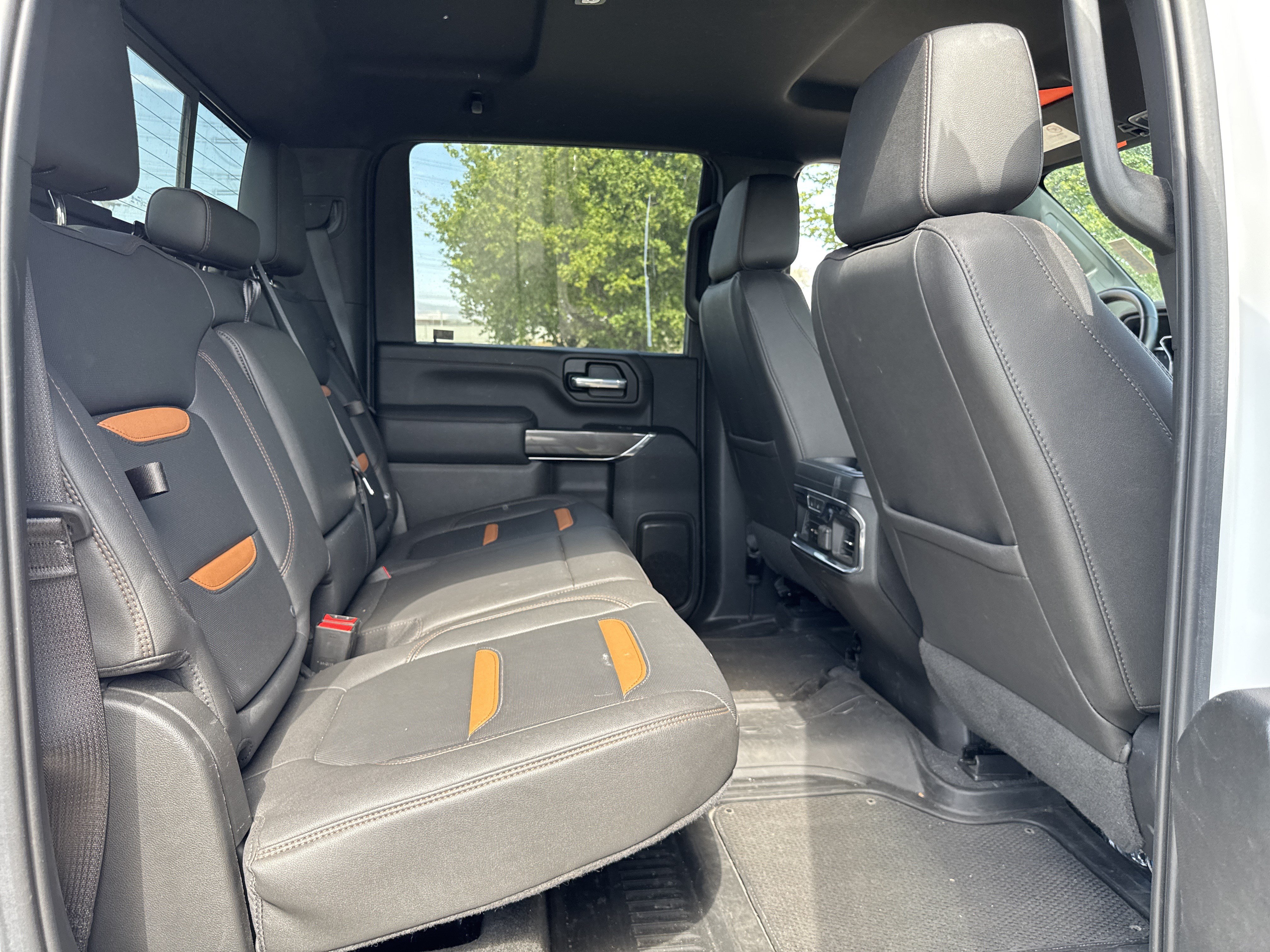 Used 2023 GMC Sierra 2500 AT4 w/ AT4 Preferred Package AWD/4WD image 24