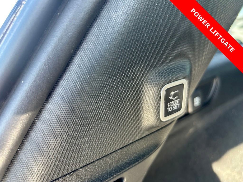 Used 2023 Jeep Grand Cherokee Overland image 14