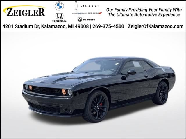 Used 2018 Dodge Challenger R/T w/ Blacktop Package RWD image 1