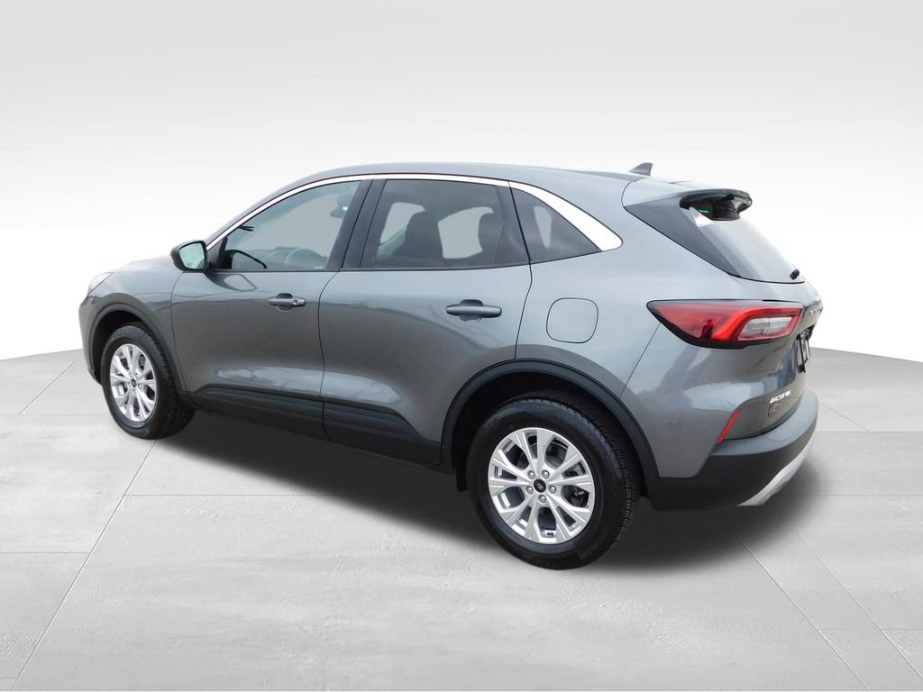 Used 2023 Ford Escape Active AWD/4WD image 5