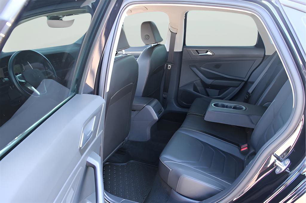 Used 2023 Volkswagen Jetta SEL FWD image 15