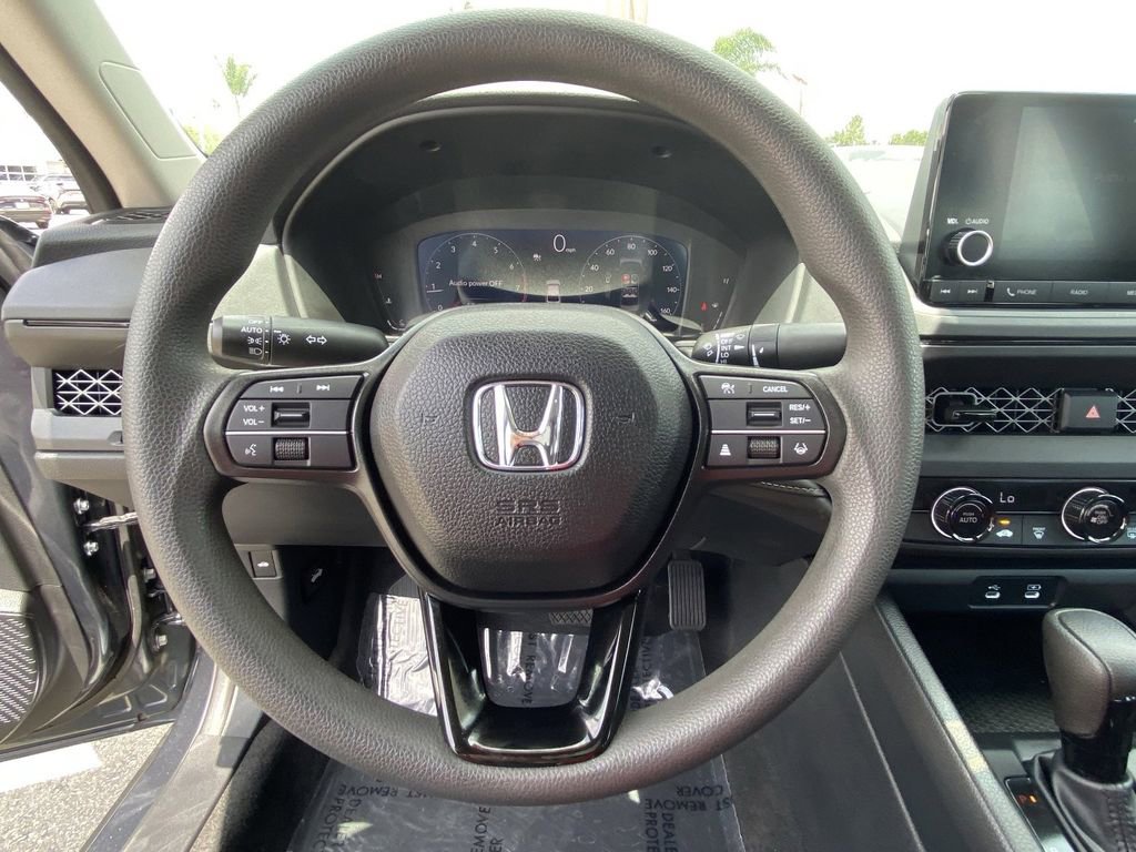 Used 2025 Honda Accord LX image 26