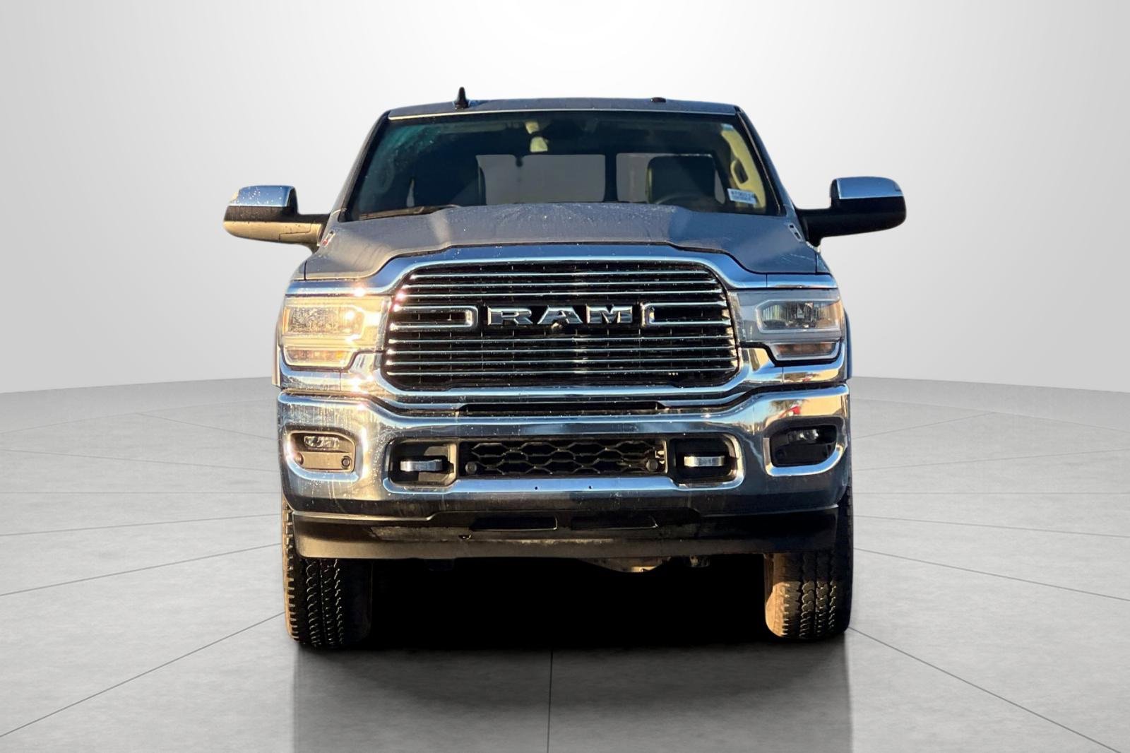 Used 2020 RAM 3500 Laramie image 10