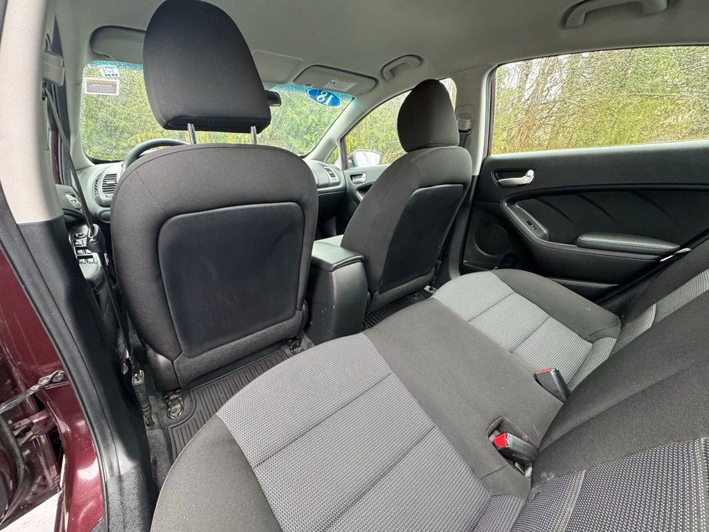 Used 2018 Kia Forte LX FWD image 9