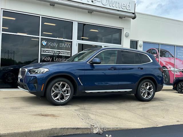 Used 2023 BMW X3 xDrive30i w/ Premium Package AWD/4WD image 4