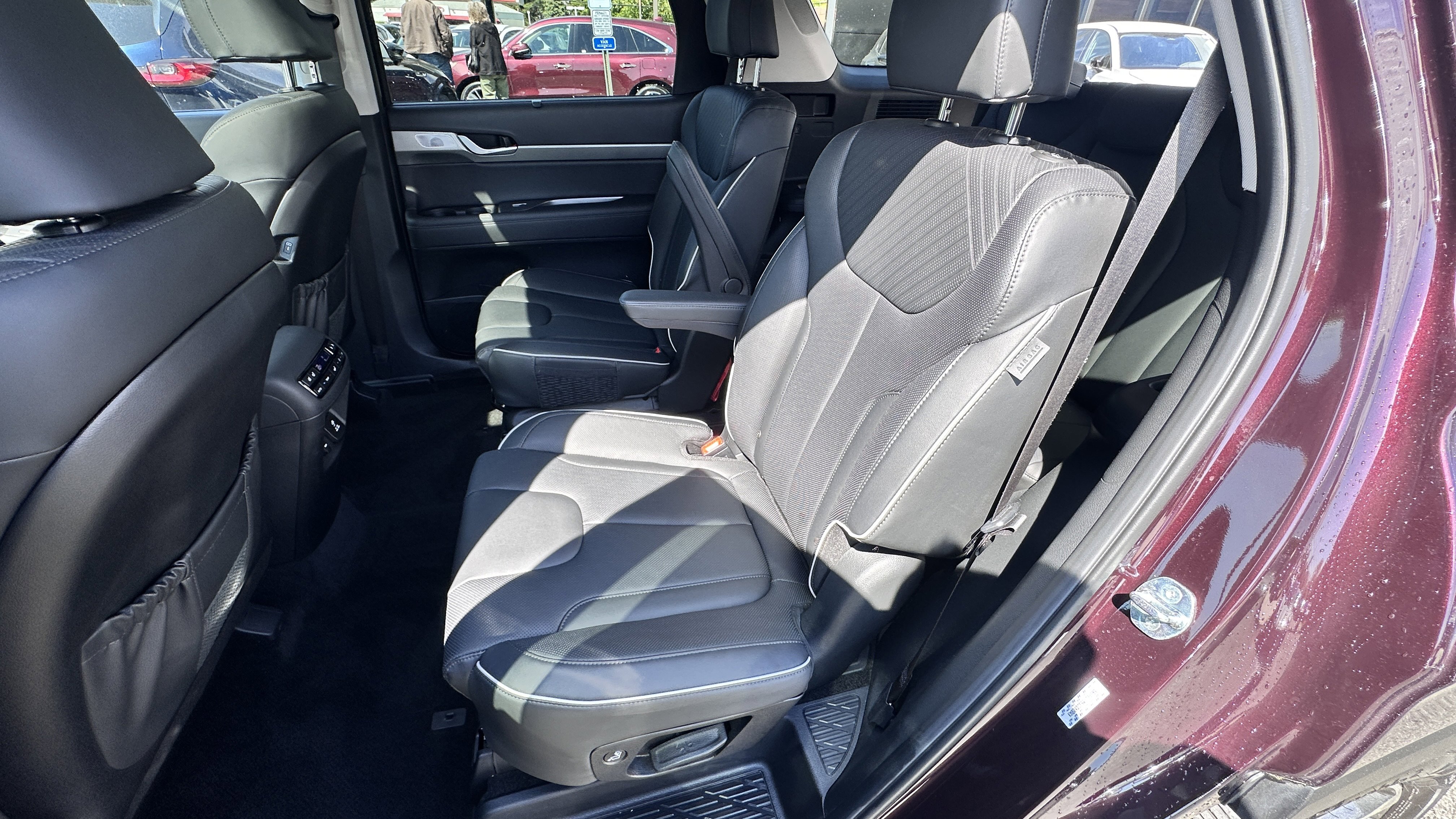 Used 2024 Hyundai Palisade SEL w/ Premium Package AWD/4WD image 38