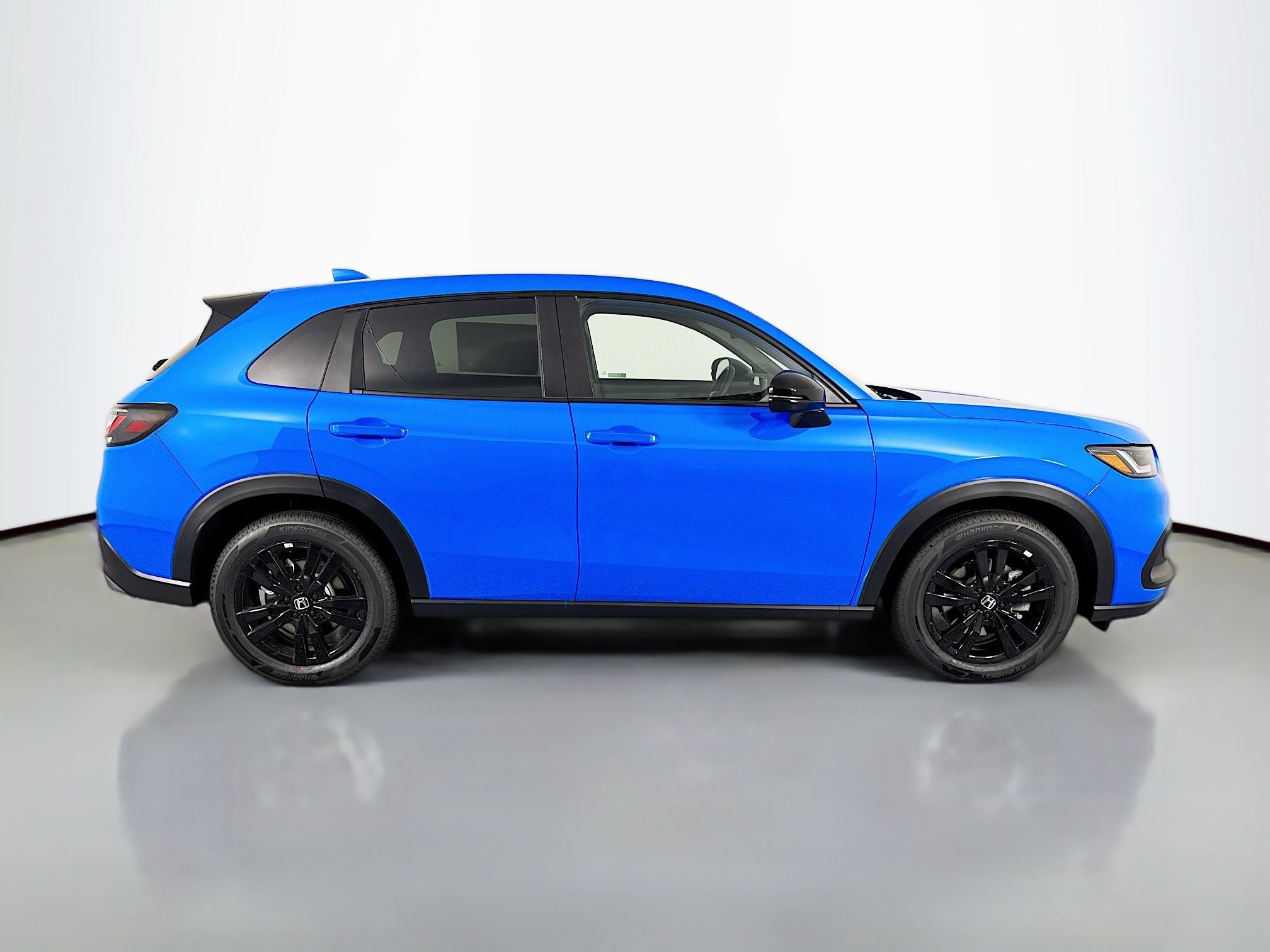 New 2027 Honda HR-V Sport image 4