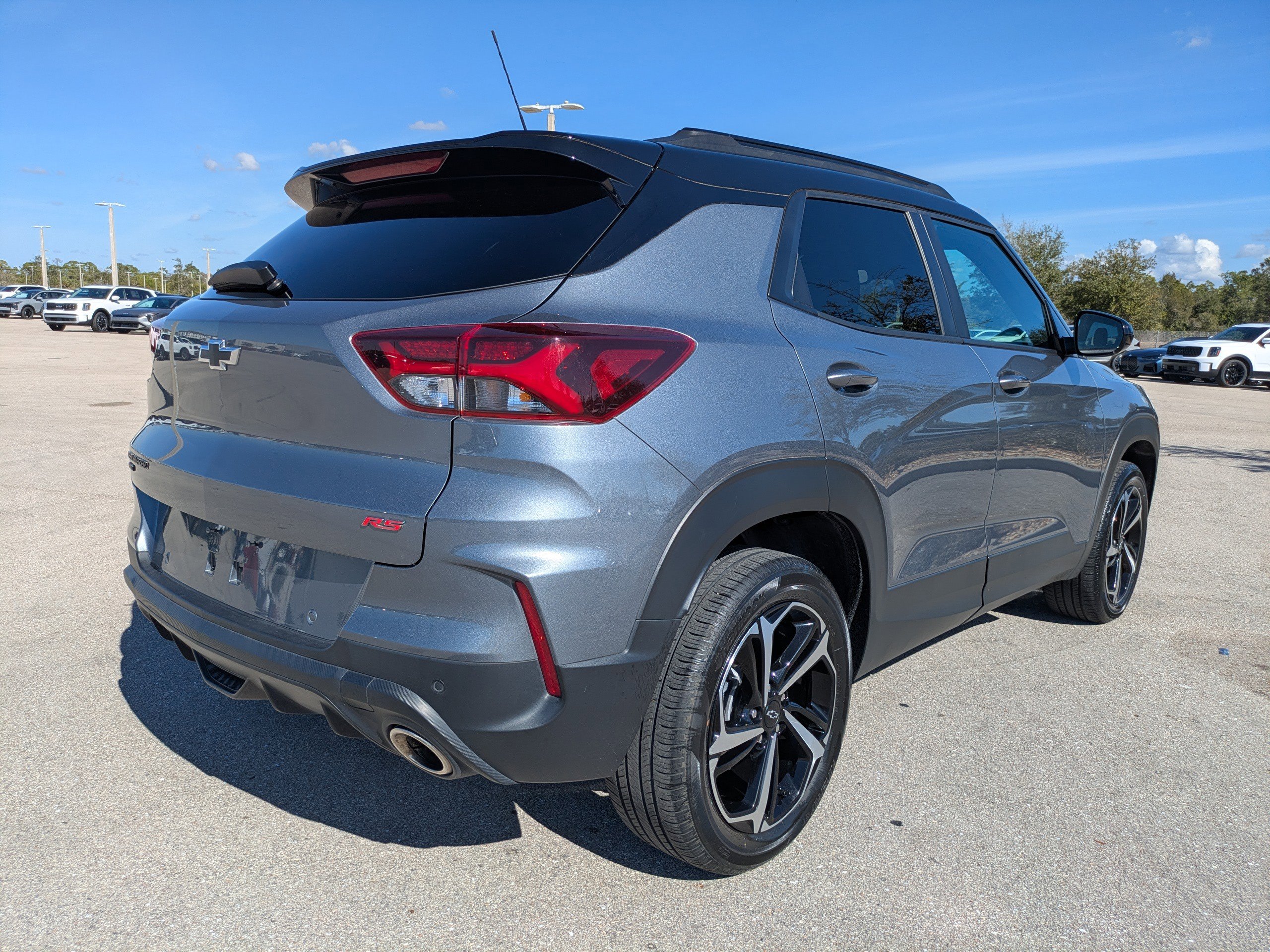 Used 2021 Chevrolet TrailBlazer RS w/ Convenience Package image 11