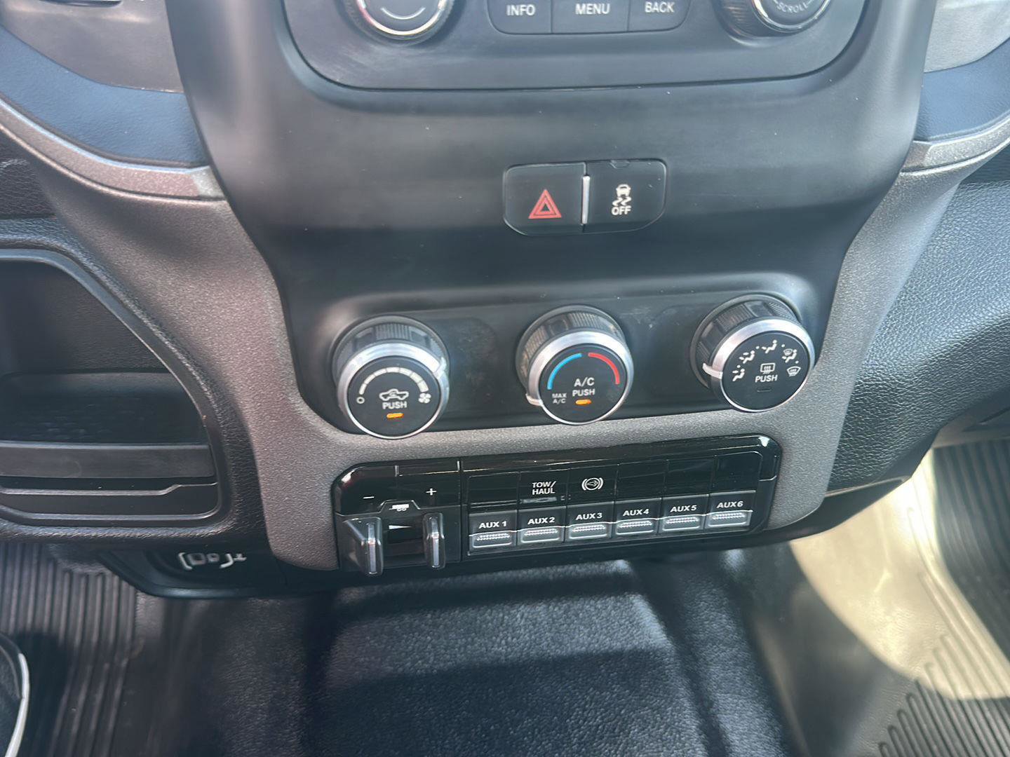 Used 2020 RAM 5500 Tradesman w/ Chrome Appearance Group image 17