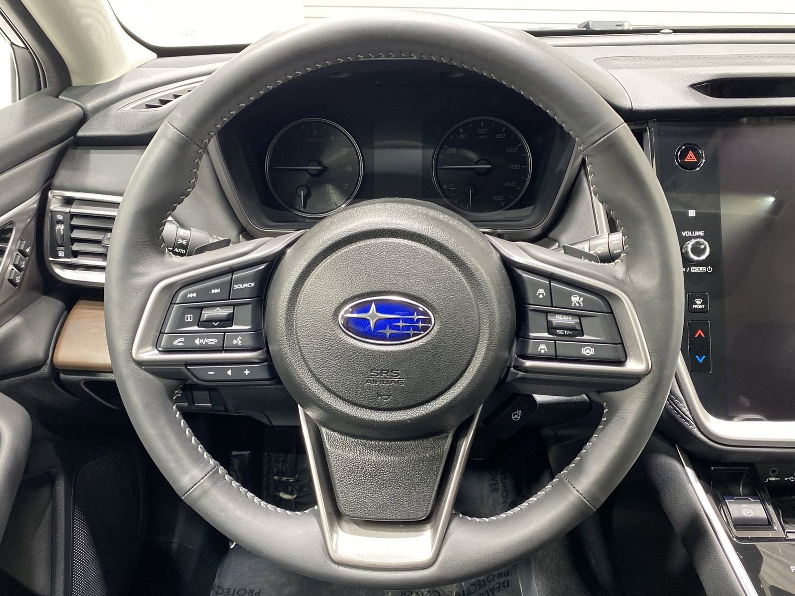 Certified 2025 Subaru Outback Touring w/ Tech Package 2 image 14