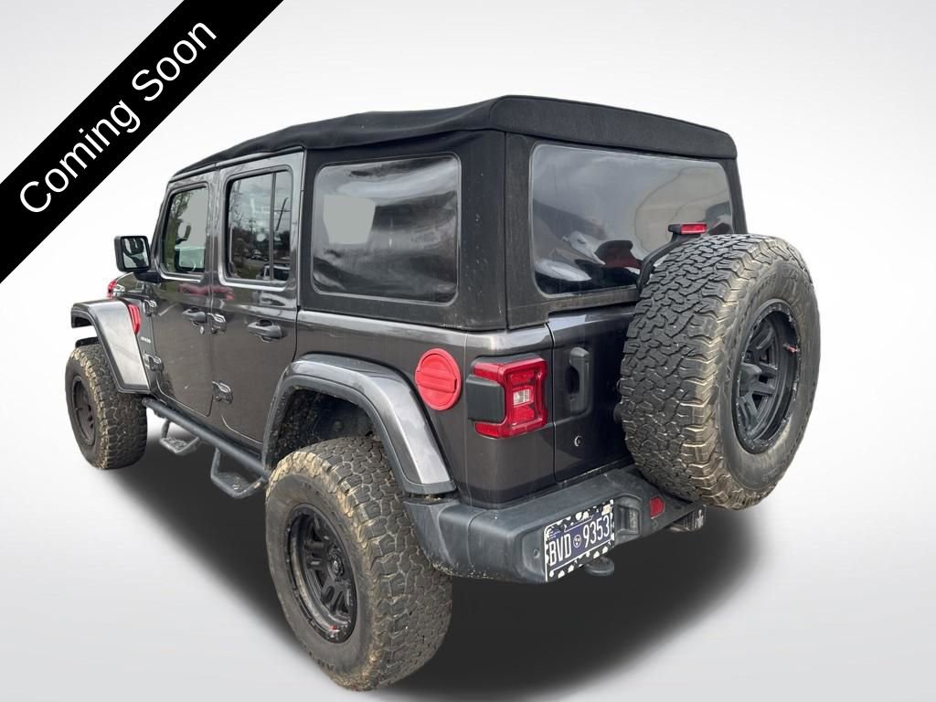 Used 2018 Jeep Wrangler Unlimited Sahara image 7