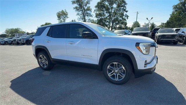 New 2026 GMC Terrain Elevation w/ Technology Package II image 2