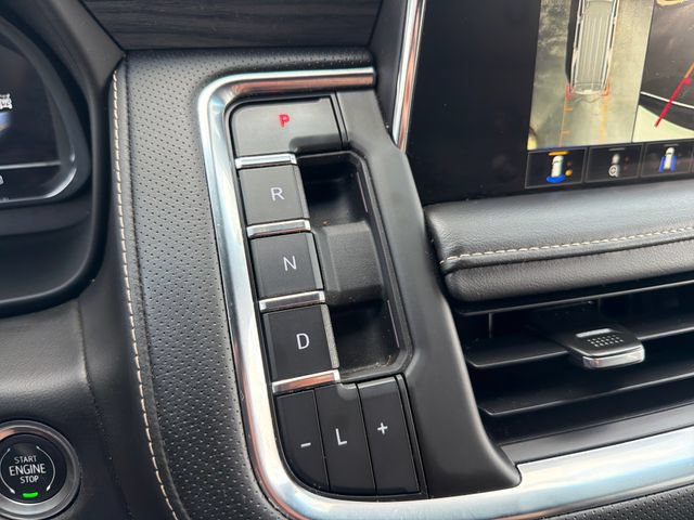 Certified 2022 GMC Yukon SLT w/ SLT Premium Package AWD/4WD image 23