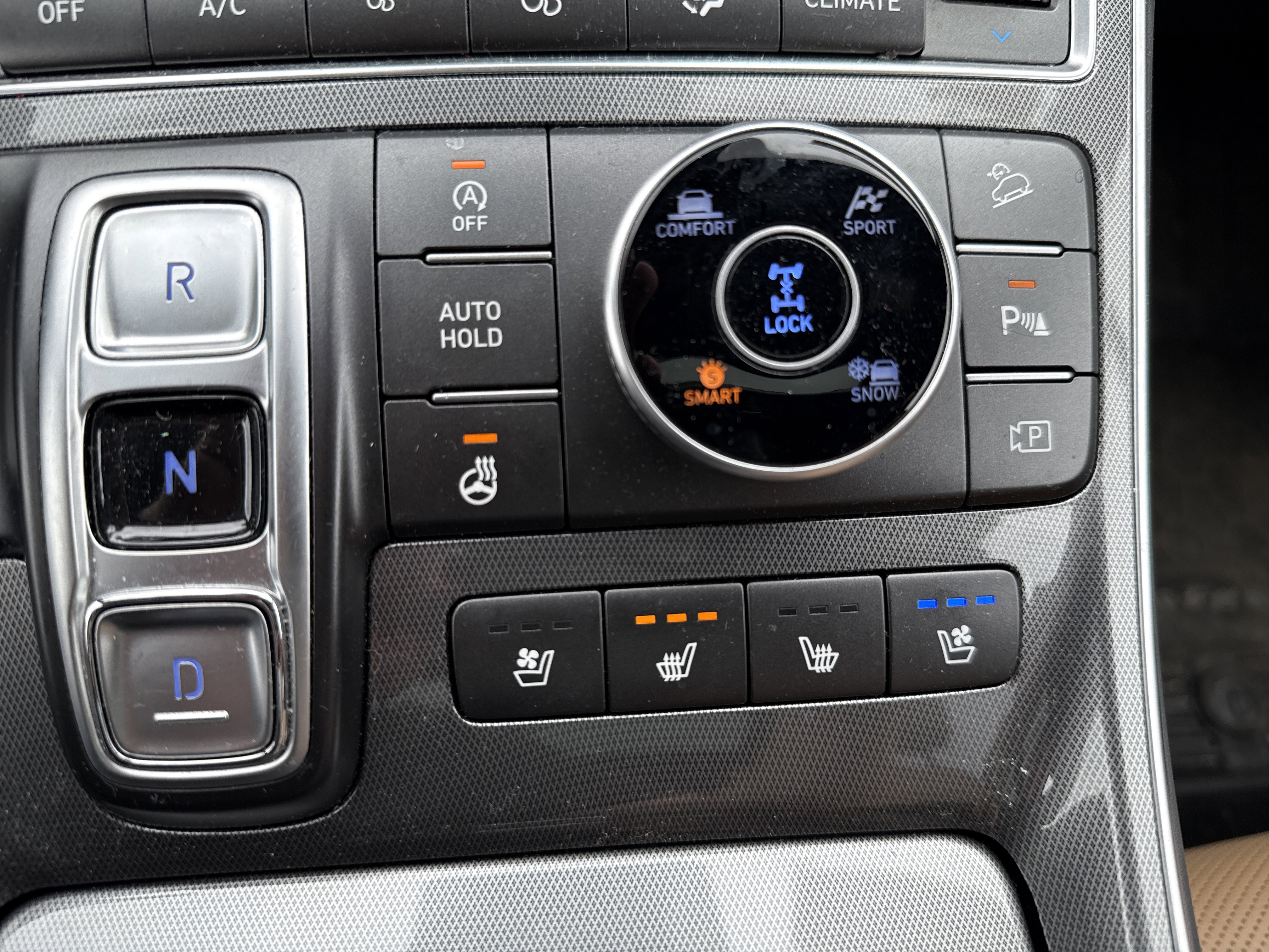 Used 2023 Hyundai Santa Fe Calligraphy image 28