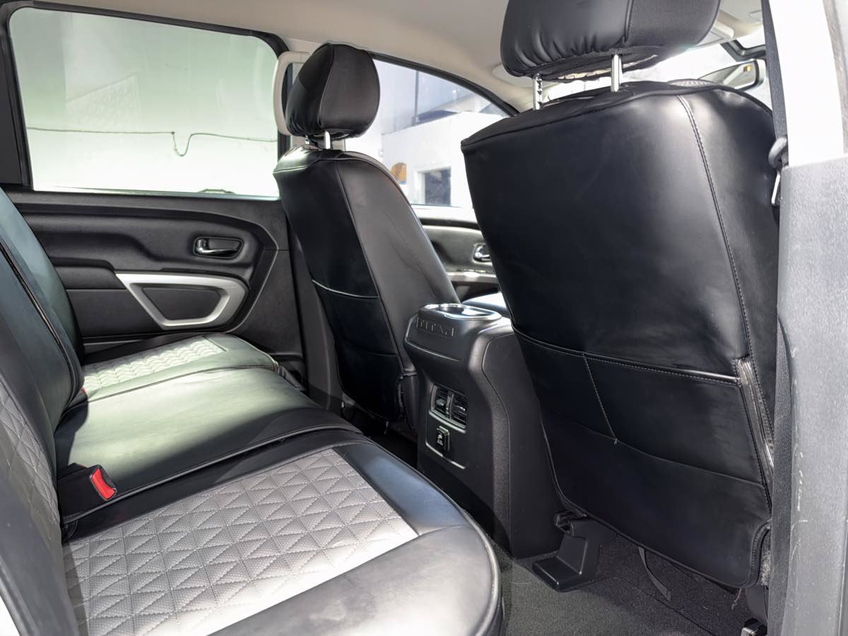 Used 2017 Nissan Titan SV AWD/4WD image 21