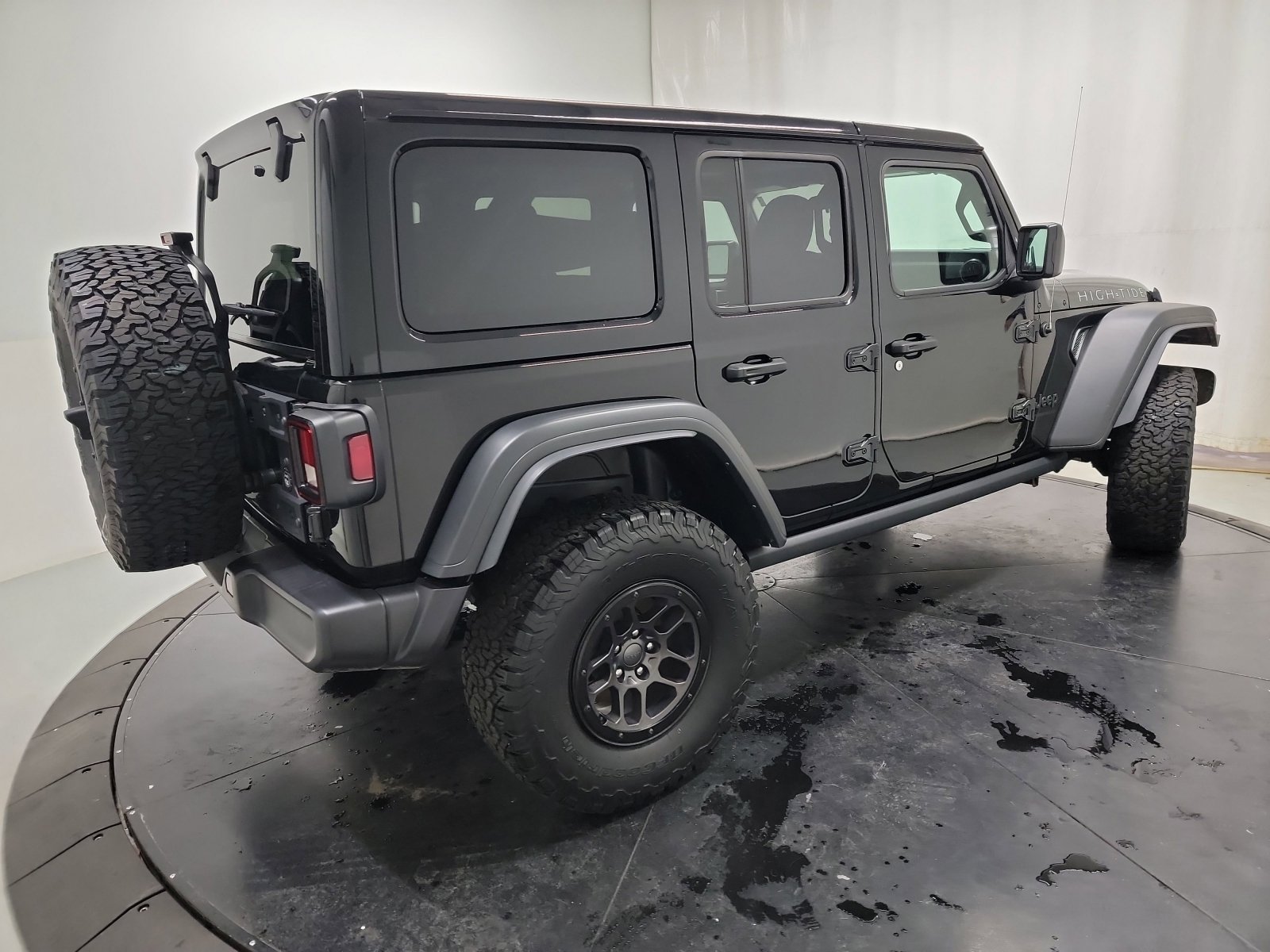 Used 2023 Jeep Wrangler Unlimited Sport image 9