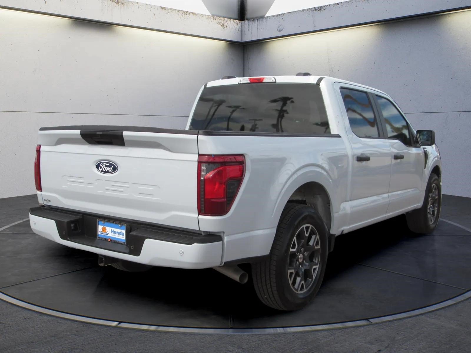 Used 2025 Ford F150 STX w/ Equipment Group 200A RWD image 5