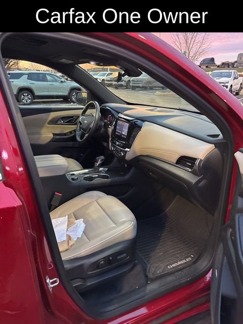 Used 2023 Chevrolet Traverse Premier image 13