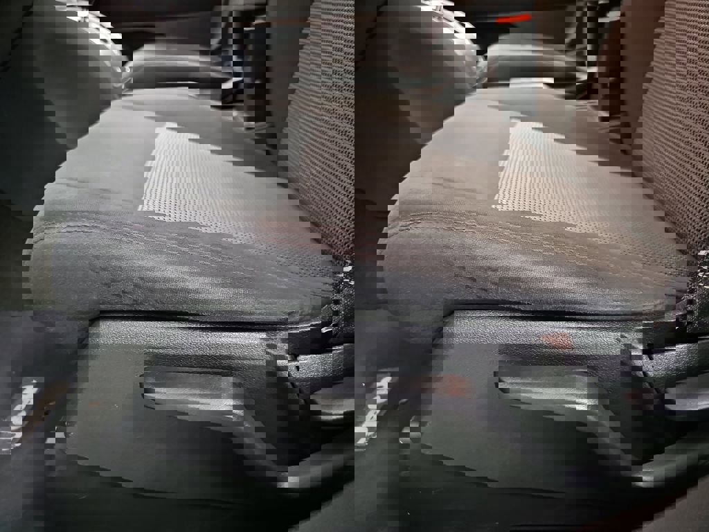 Used 2014 Jeep Patriot Latitude AWD/4WD image 28