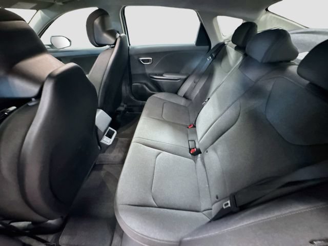 Used 2025 Kia K4 FWD image 23