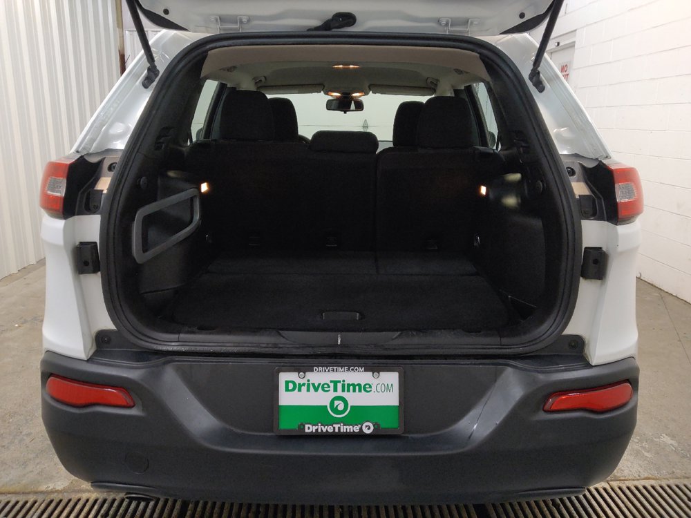Used 2016 Jeep Cherokee Sport w/ Cold Weather Group AWD/4WD image 29